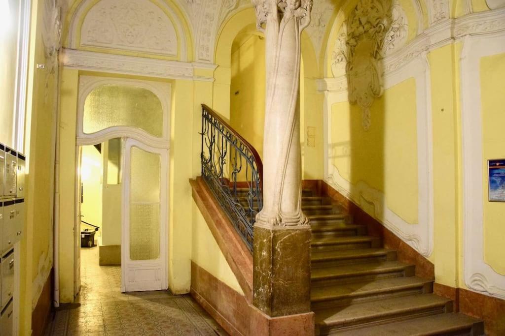 Binder-Home Stylish Studios Budapest/Parliament — Photos 2